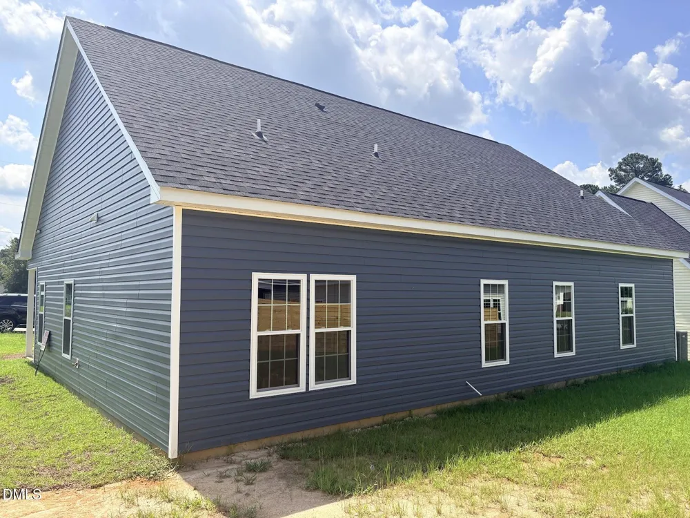 404 Holmes Street Clinton, NC 28328