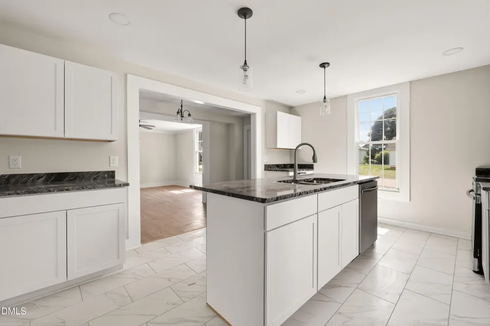305 E Harnett Street Benson, NC 27504
