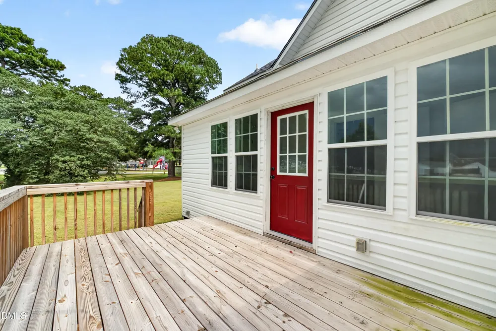 305 E Harnett Street Benson, NC 27504