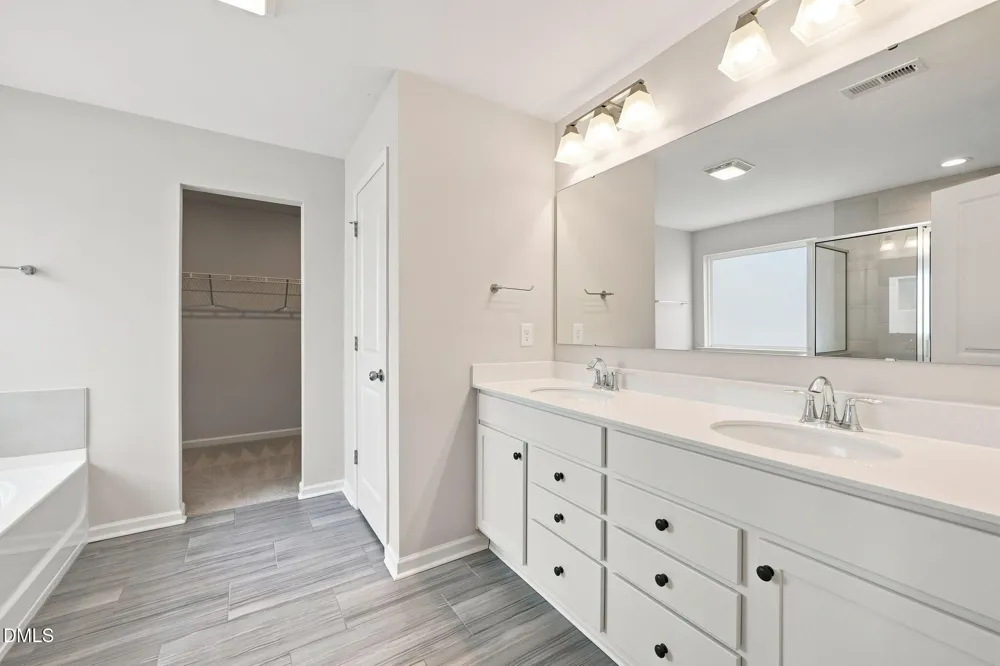 1220 Huffington Oak Drive Willow Springs, NC 27592