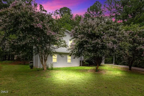 1017 Gaston Avenue