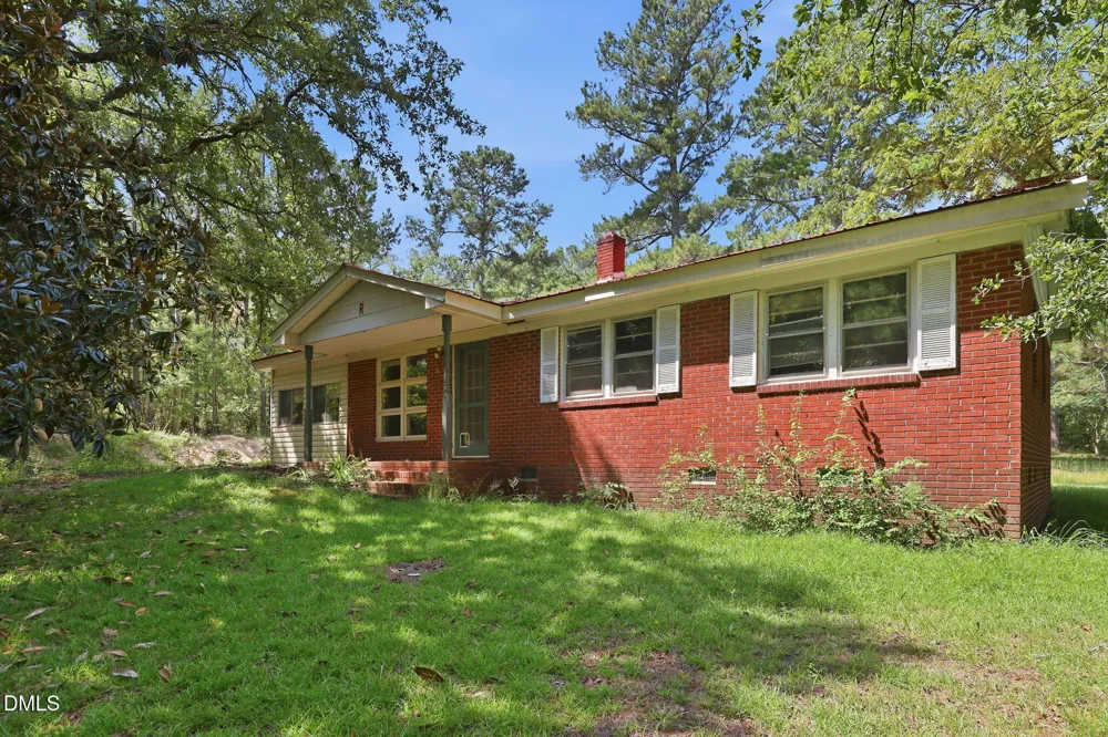 120 Zollie Lane Cameron, NC 28326