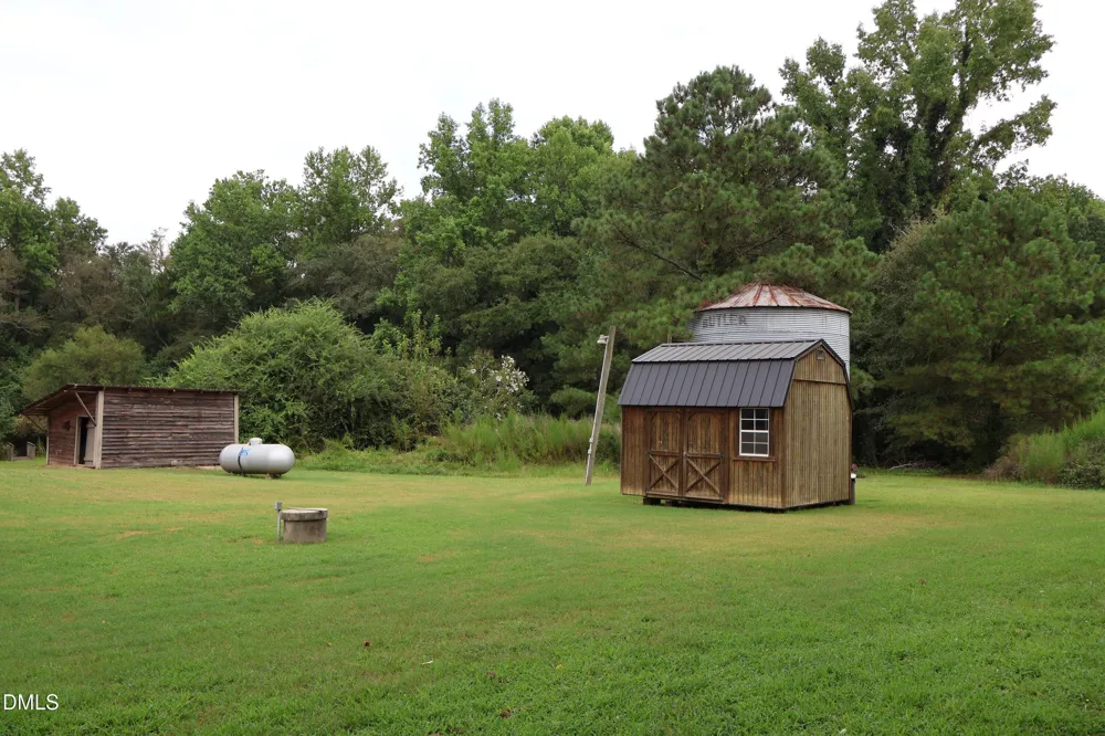 123 Holly Grove Road Benson, NC 27504