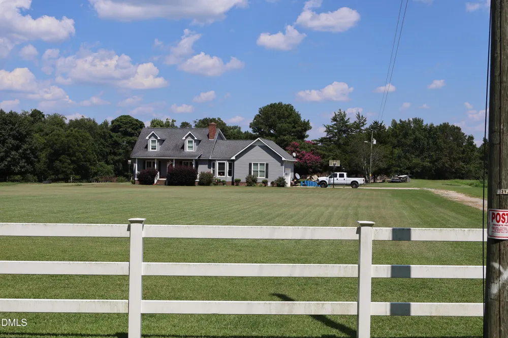 123 Holly Grove Road Benson, NC 27504