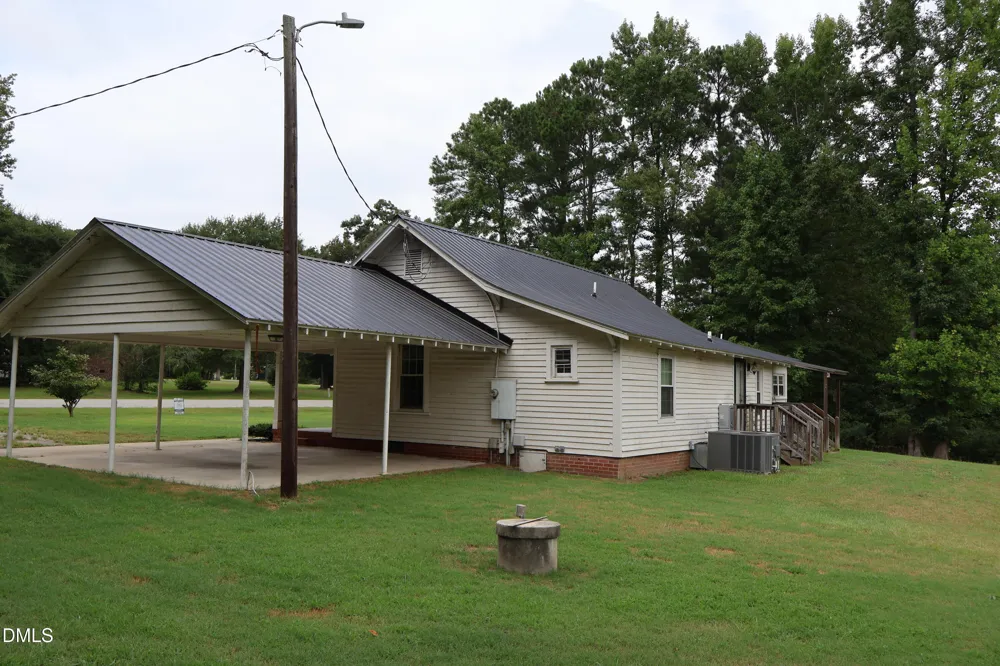 123 Holly Grove Road Benson, NC 27504