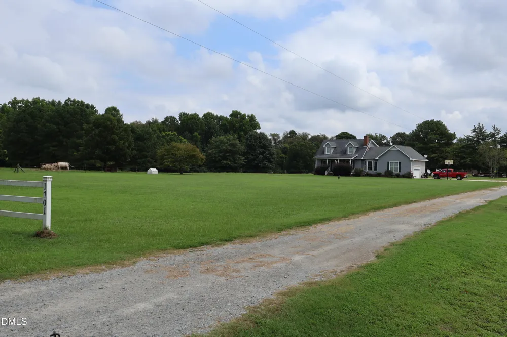 123 Holly Grove Road Benson, NC 27504