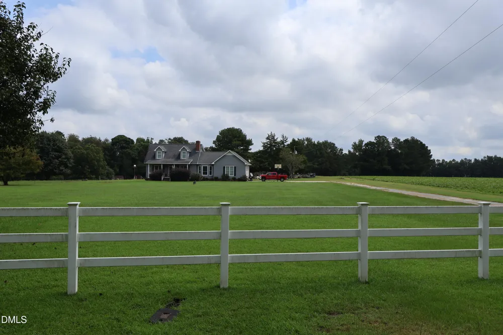 123 Holly Grove Road Benson, NC 27504