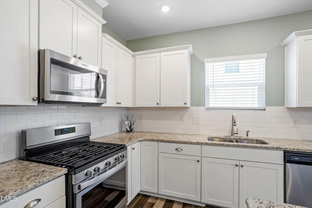 2236 Fairway Green Drive Fuquay Varina, NC 27526