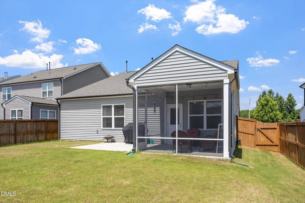 2236 Fairway Green Drive Fuquay Varina, NC 27526
