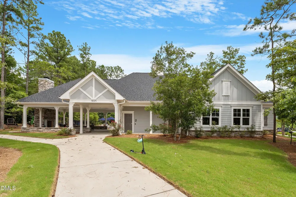 2236 Fairway Green Drive Fuquay Varina, NC 27526