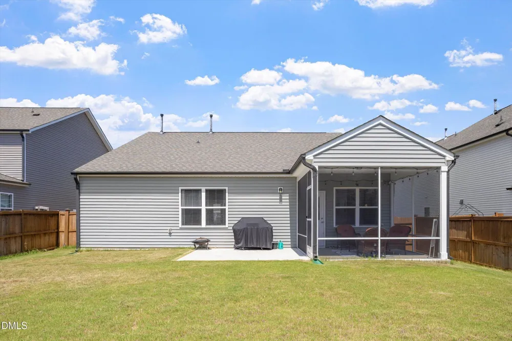 2236 Fairway Green Drive Fuquay Varina, NC 27526