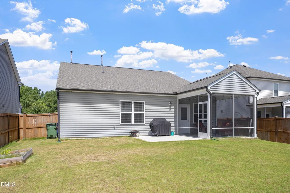 2236 Fairway Green Drive Fuquay Varina, NC 27526