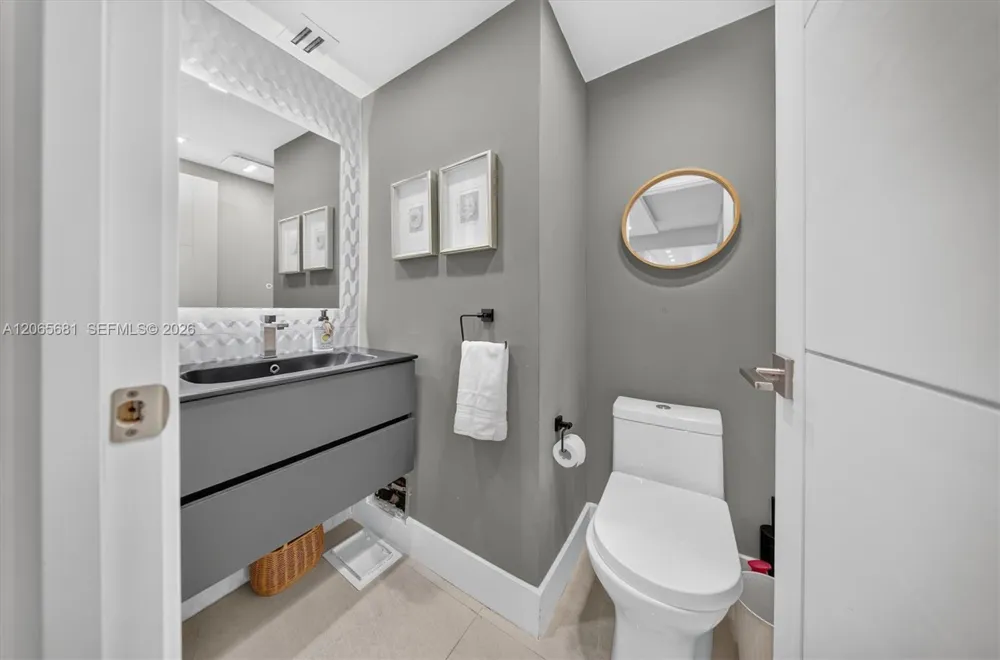 10185 Collins Ave #1223 Bal Harbour, FL 33154