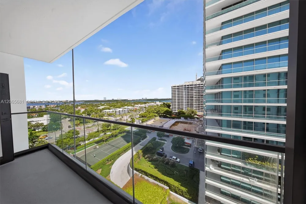 10185 Collins Ave #1223 Bal Harbour, FL 33154
