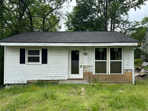 619 Lincoln Street