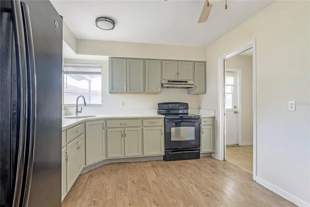 962 ROCKHILL STREET Deltona, FL 32725