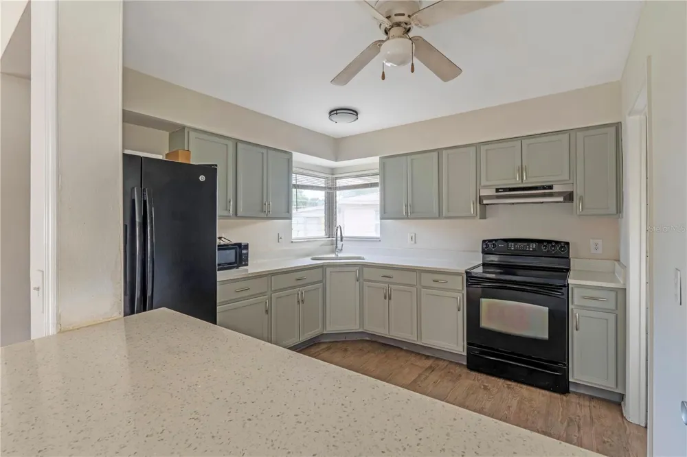 962 ROCKHILL STREET Deltona, FL 32725