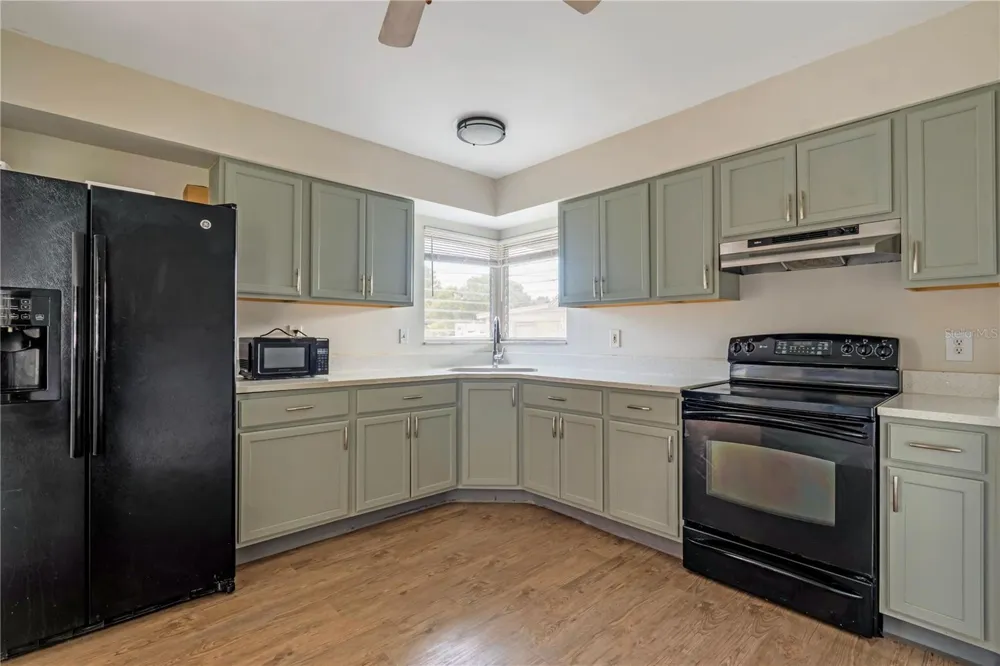 962 ROCKHILL STREET Deltona, FL 32725
