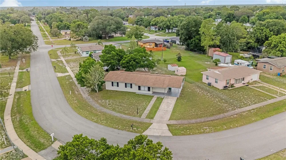 962 ROCKHILL STREET Deltona, FL 32725