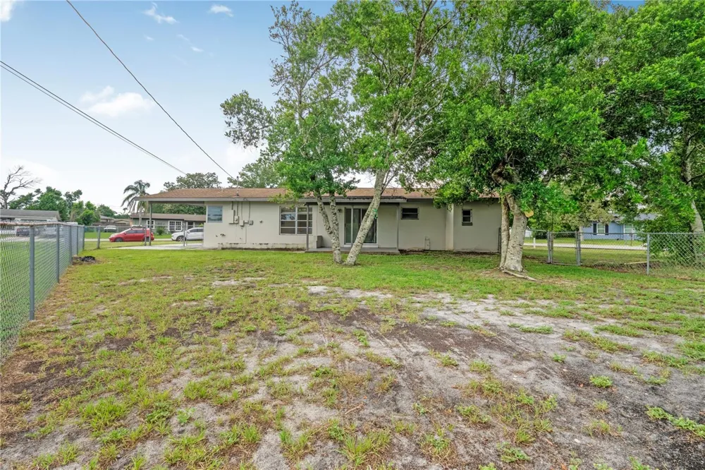 962 ROCKHILL STREET Deltona, FL 32725