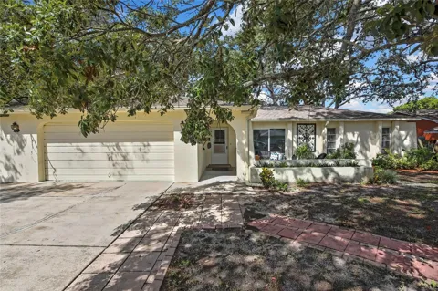 1185 MACFARLANE AVENUE