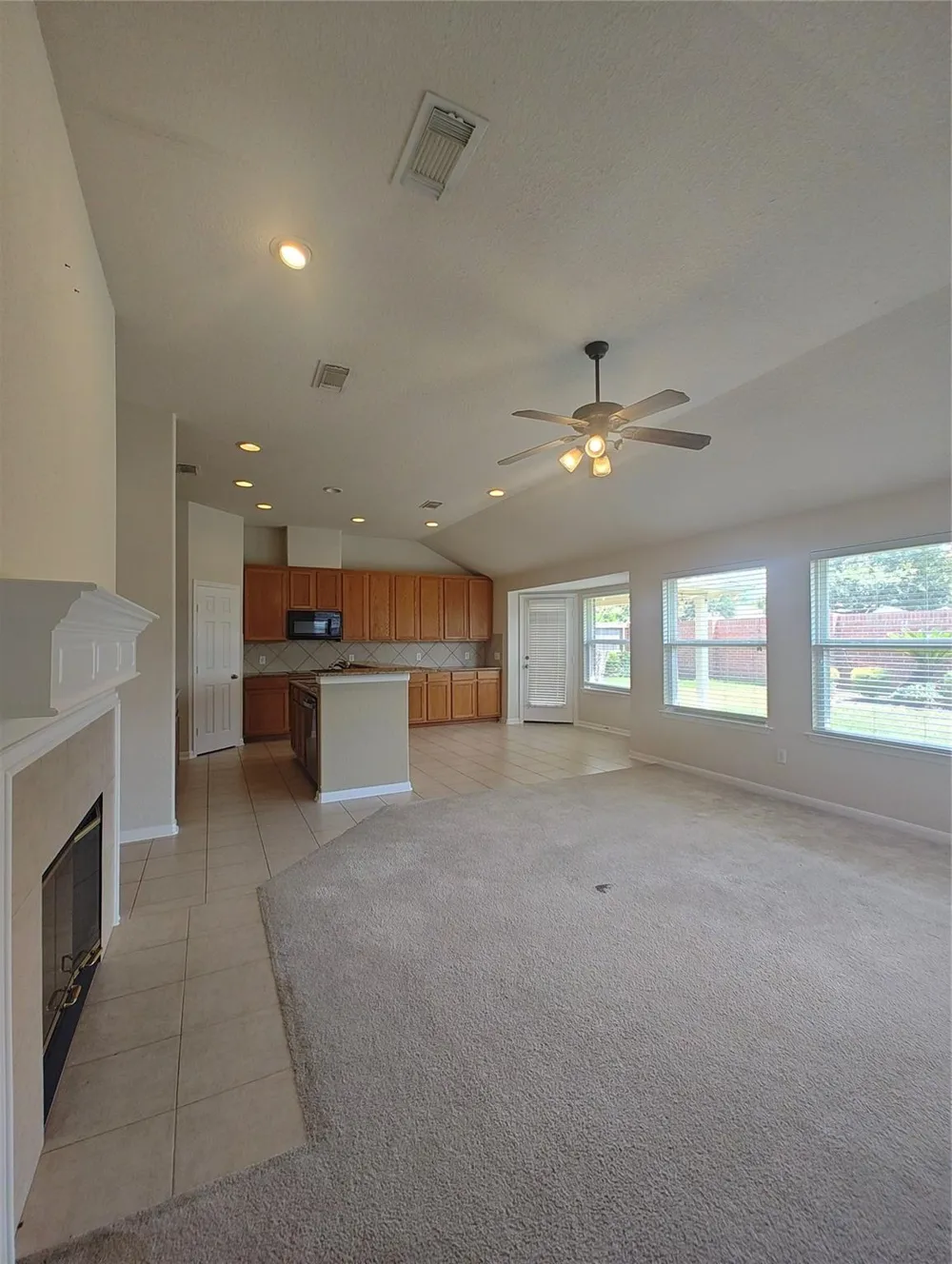 10918 Tattershall Lane Missouri City, TX 77459