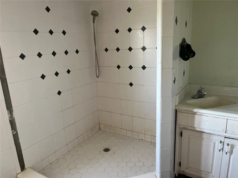 330 CALLITRIS AVENUE Polk City, FL 33868