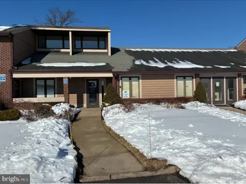 174 MIDDLETOWN BOULEVARD #301