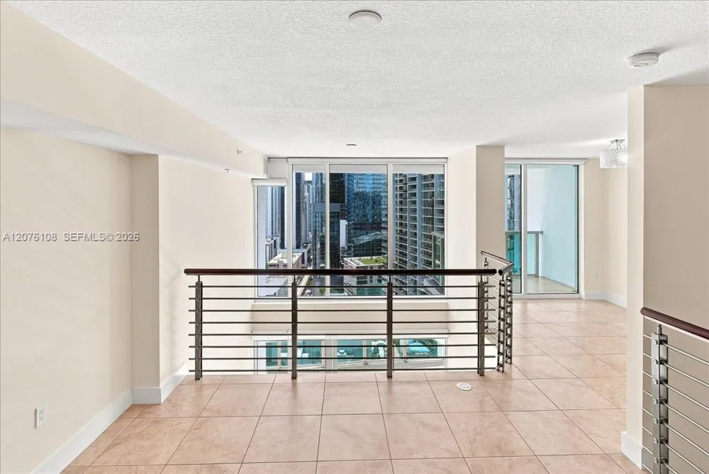 41 SE 5th St #1908 Miami, FL 33131