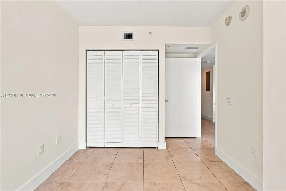 41 SE 5th St #1908 Miami, FL 33131