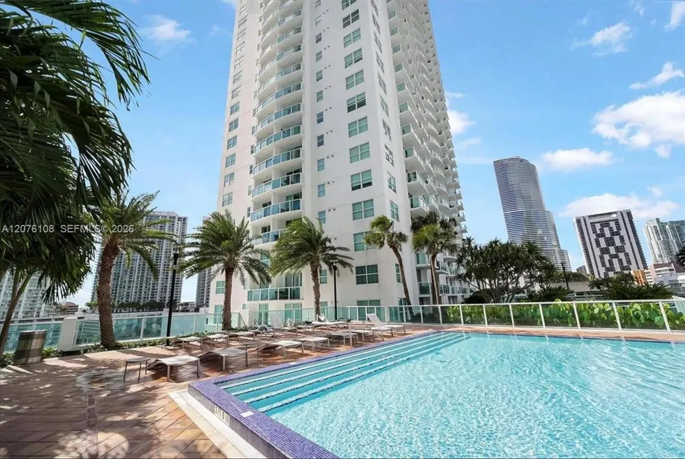 41 SE 5th St #1908 Miami, FL 33131