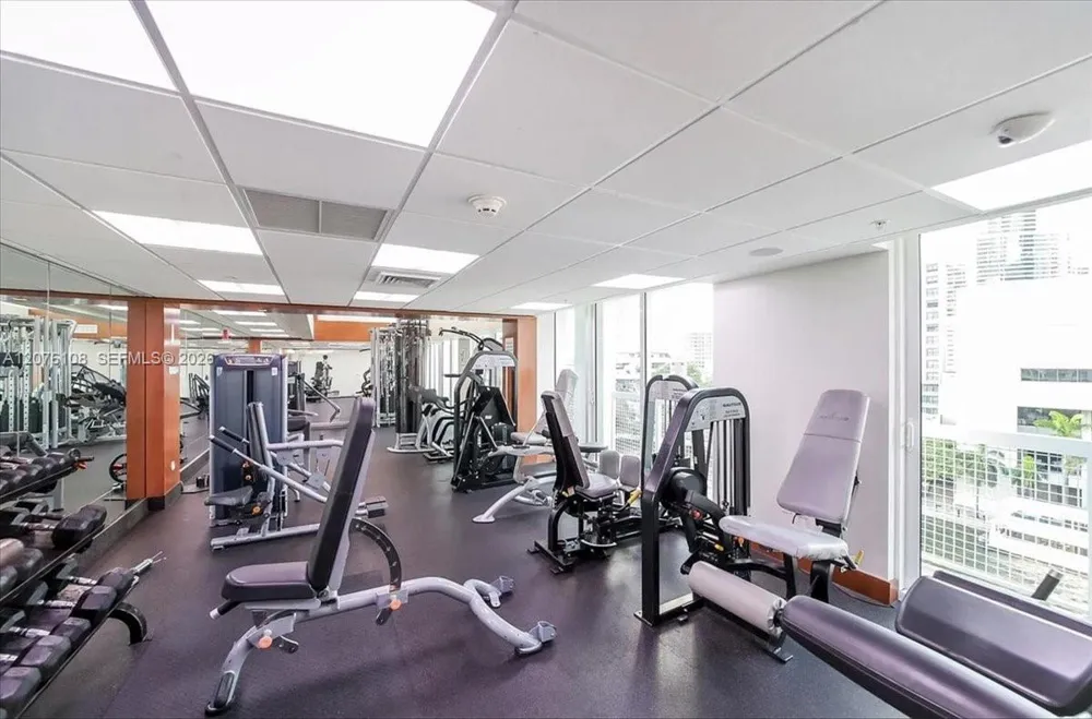 41 SE 5th St #1908 Miami, FL 33131