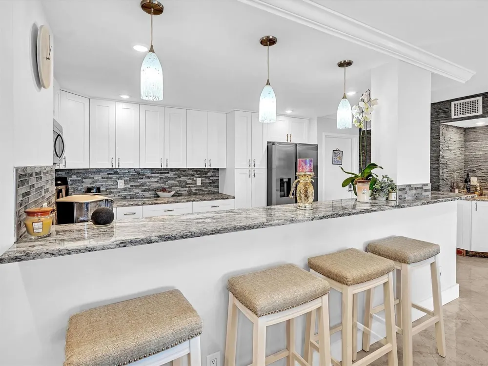 1150 HILLSBORO MILE #509 Hillsboro Beach, FL 33062