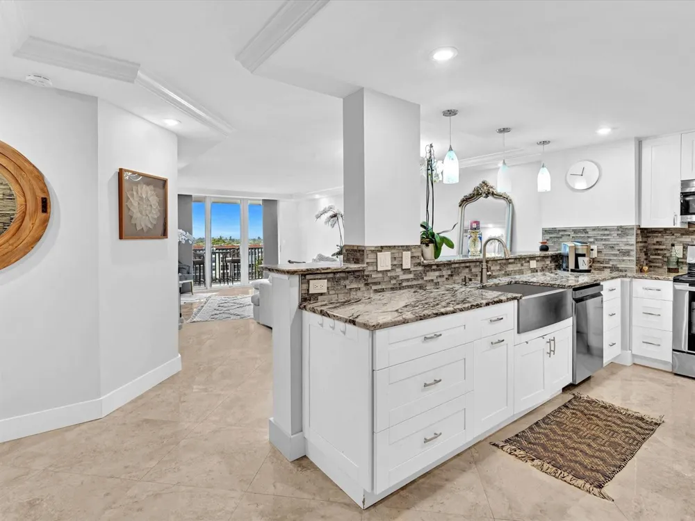1150 HILLSBORO MILE #509 Hillsboro Beach, FL 33062