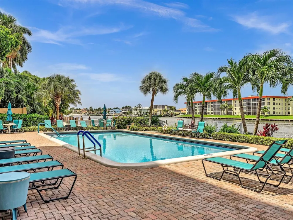 1150 HILLSBORO MILE #509 Hillsboro Beach, FL 33062