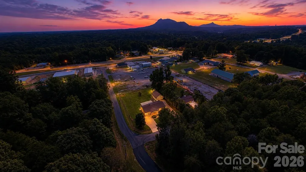724 Hillcrest Drive Bessemer City, NC 28016