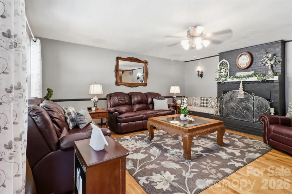 724 Hillcrest Drive Bessemer City, NC 28016