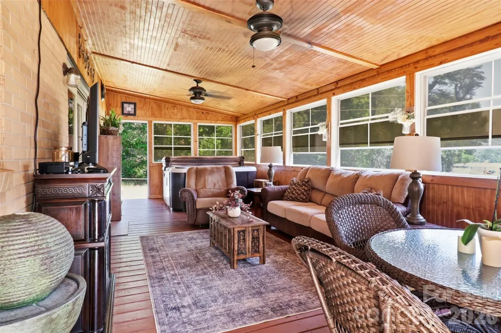 724 Hillcrest Drive Bessemer City, NC 28016