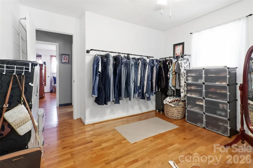 724 Hillcrest Drive Bessemer City, NC 28016