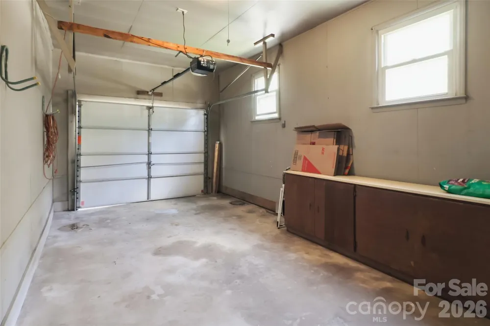 724 Hillcrest Drive Bessemer City, NC 28016