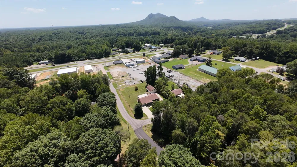 724 Hillcrest Drive Bessemer City, NC 28016