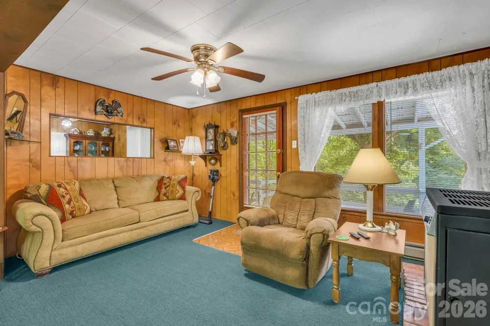 2850 Henson Creek Road Newland, NC 28657