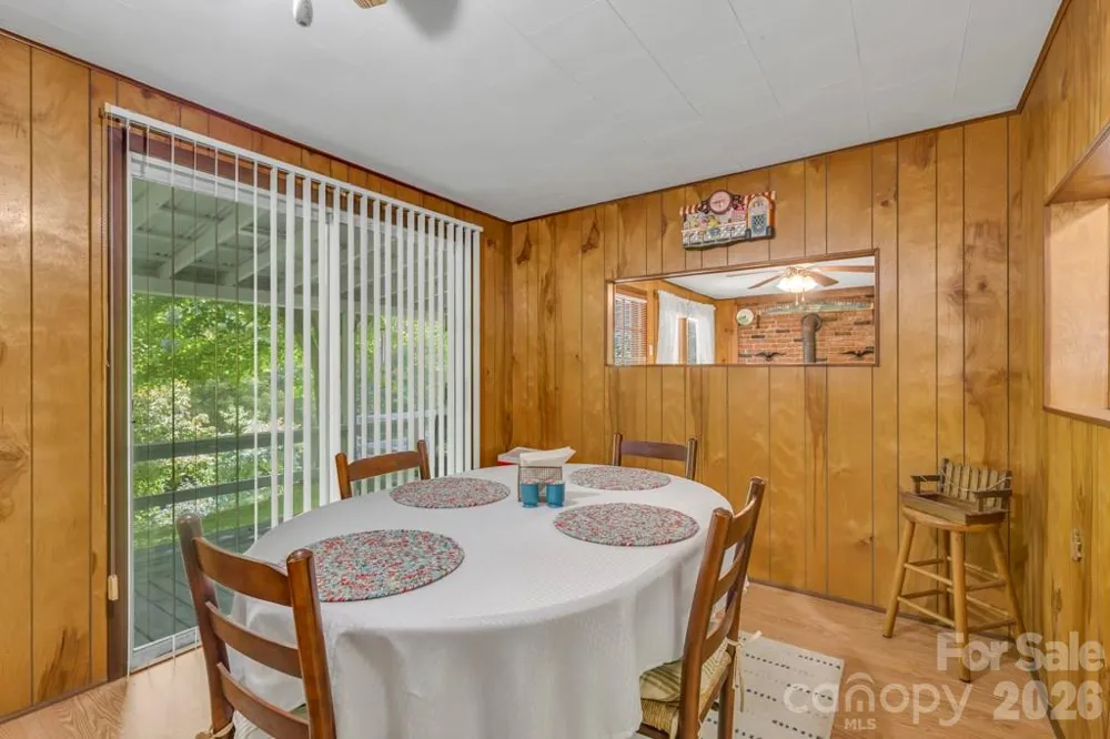 2850 Henson Creek Road Newland, NC 28657