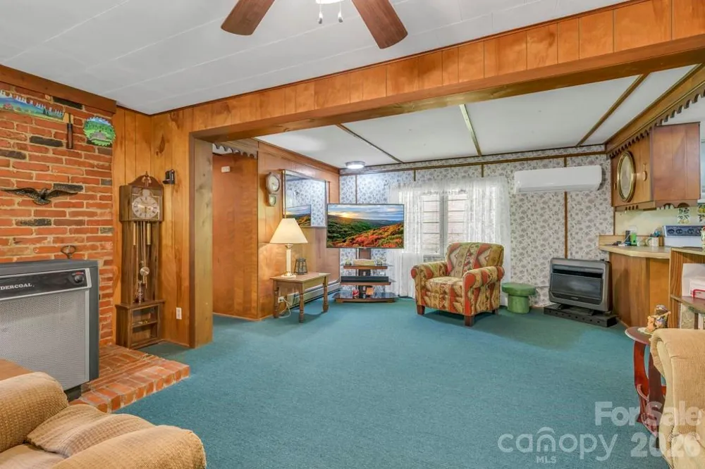 2850 Henson Creek Road Newland, NC 28657