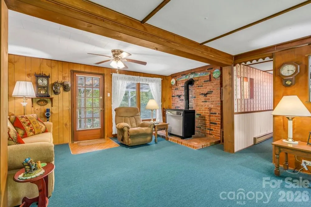 2850 Henson Creek Road Newland, NC 28657