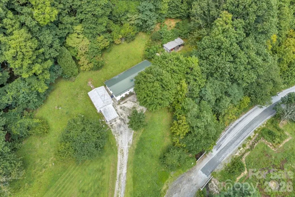 2850 Henson Creek Road Newland, NC 28657