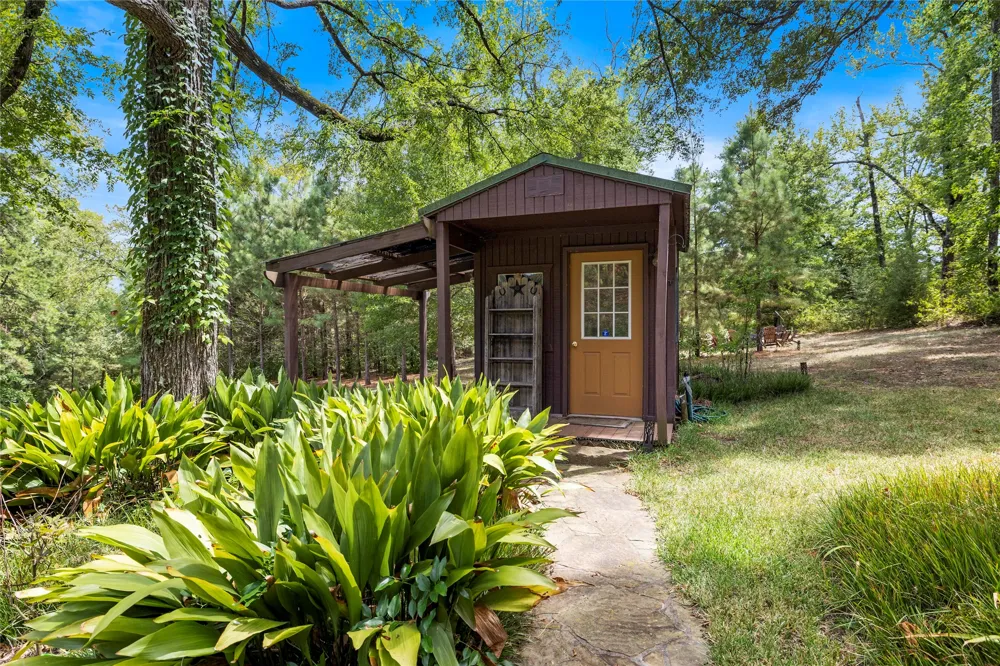 782 Rosie Wady Road Gladewater, TX 75647