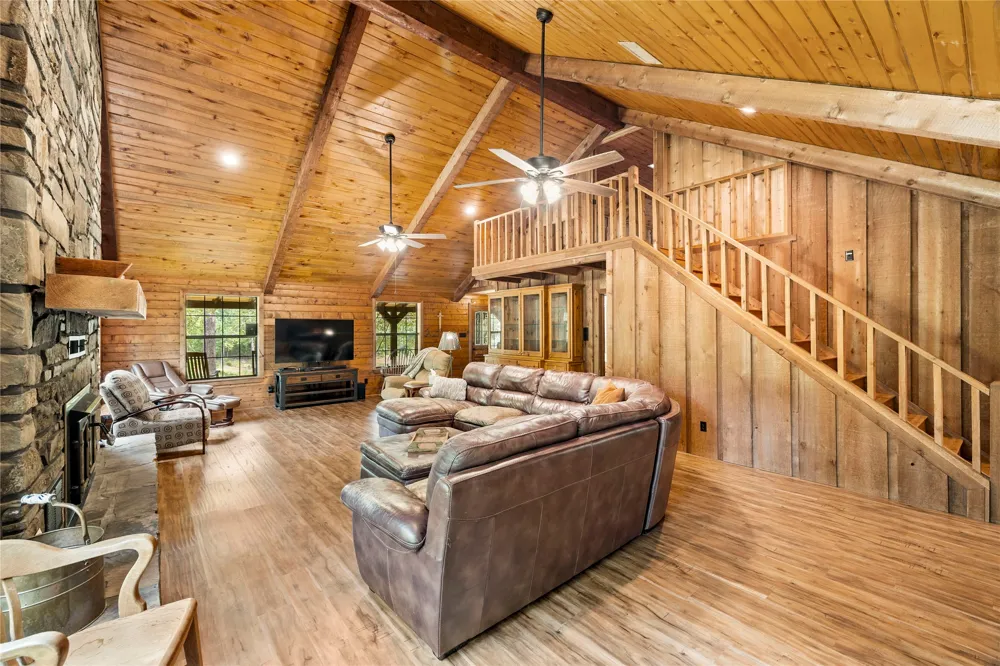 782 Rosie Wady Road Gladewater, TX 75647