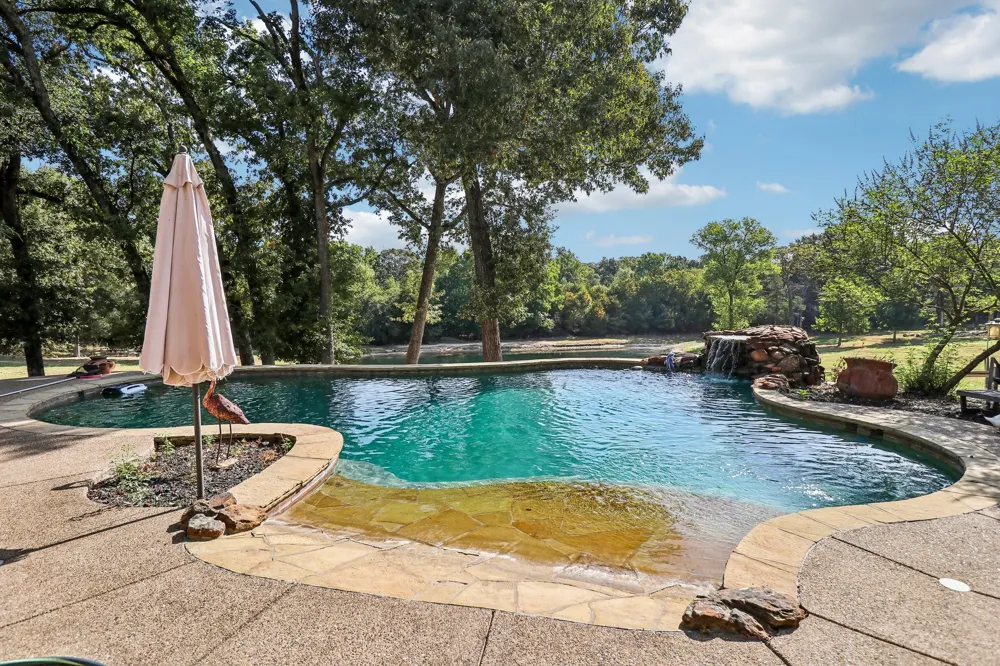 111 Vz County Road 4133 Canton, TX 75103