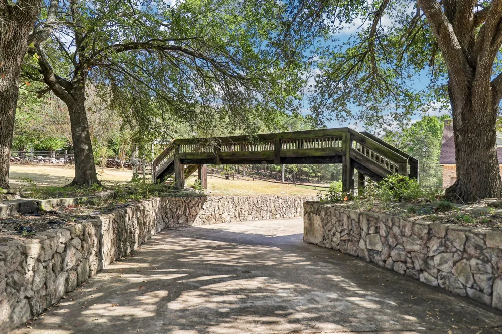 111 Vz County Road 4133 Canton, TX 75103